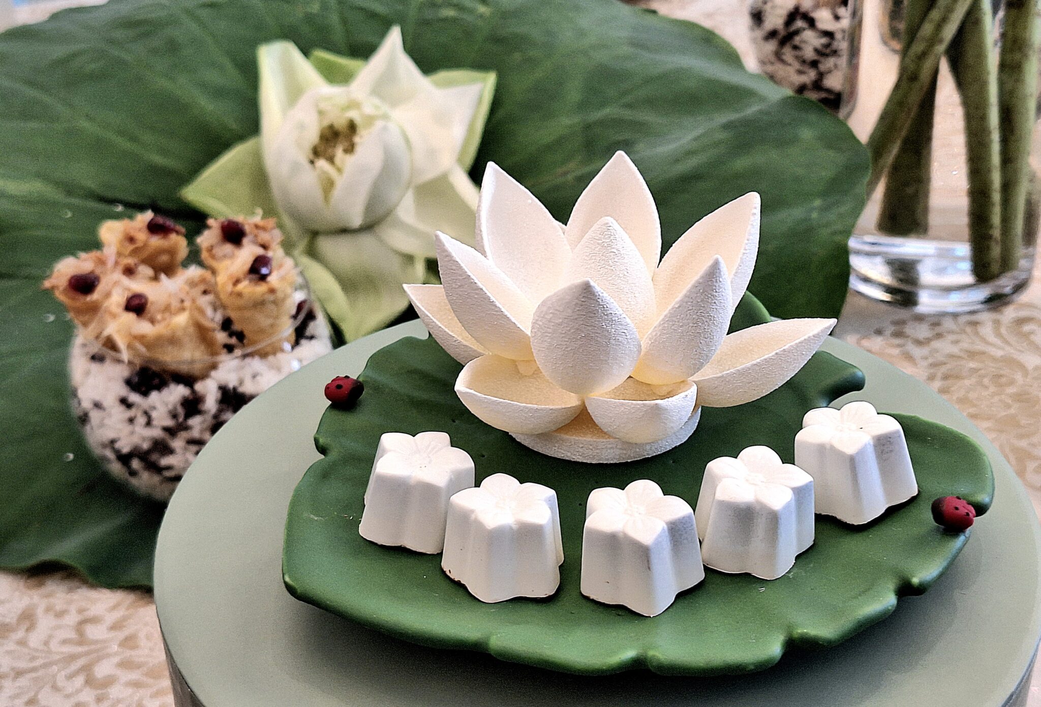 The Lotus Unfolds at Mandarin Oriental Bangkok - TRAVELINDEX